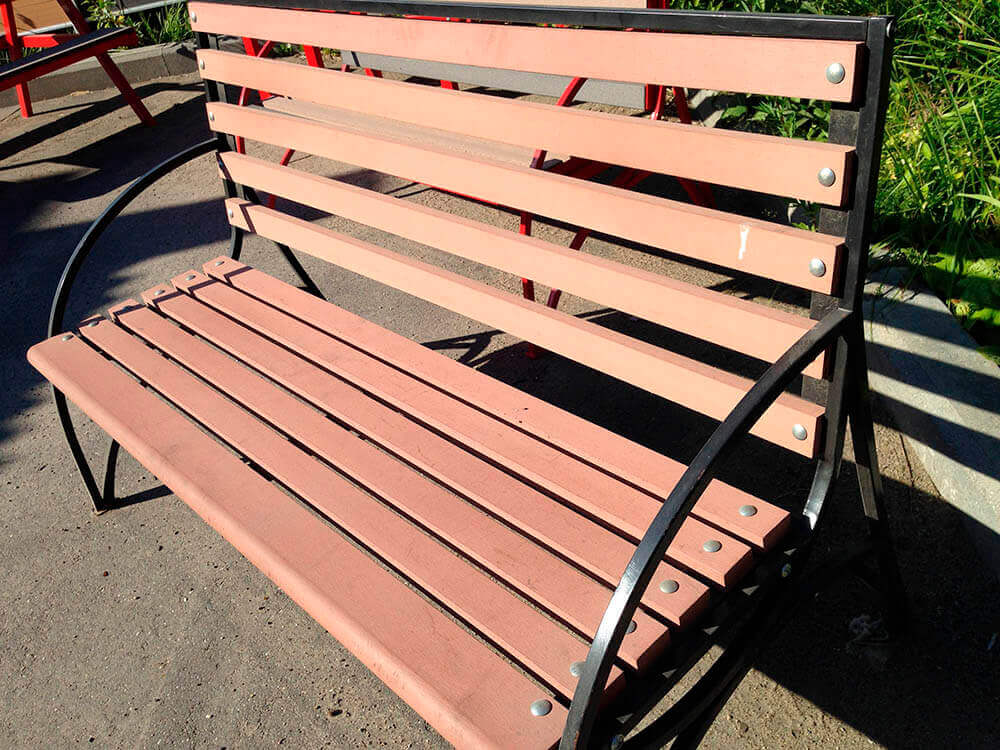 Лавка со спинкой из ДПК